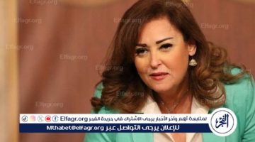 بملامح الحزن.. بشرى ونهال عنبر يقدمان واجب العزاء في ناهد رشدي