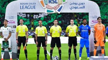 الأهلي يواجه الهلال وعينه على النقاط الثلاث