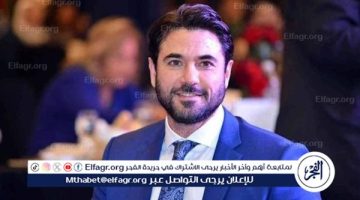 حسين فهمي عن تكريم أحمد عز في مهرجان القاهرة:” نجم متميز وموجود بقوة على الساحة”